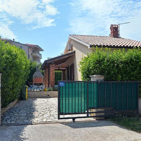 Ferienhaus Mit Privatpool Fuer 5 Personen Ca 80 Qm In Liznjan, Istrien Suedkueste Von Istrien Exterior foto