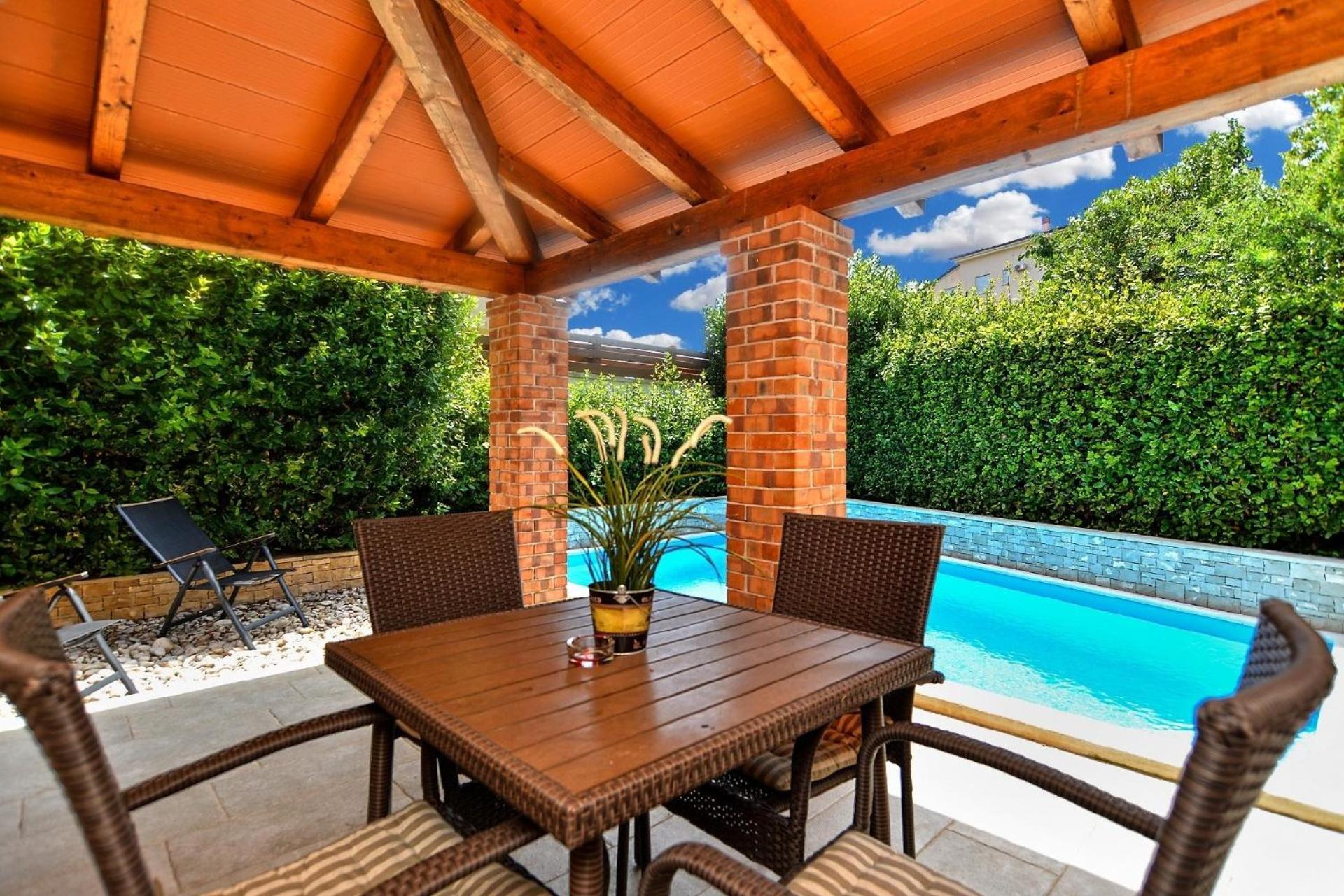 Ferienhaus Mit Privatpool Fuer 5 Personen Ca 80 Qm In Liznjan, Istrien Suedkueste Von Istrien Exterior foto